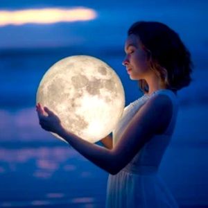 Meet your Posher, Luner